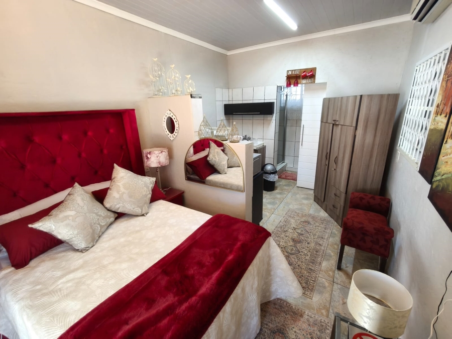 3 Bedroom Property for Sale in Protea Park North West